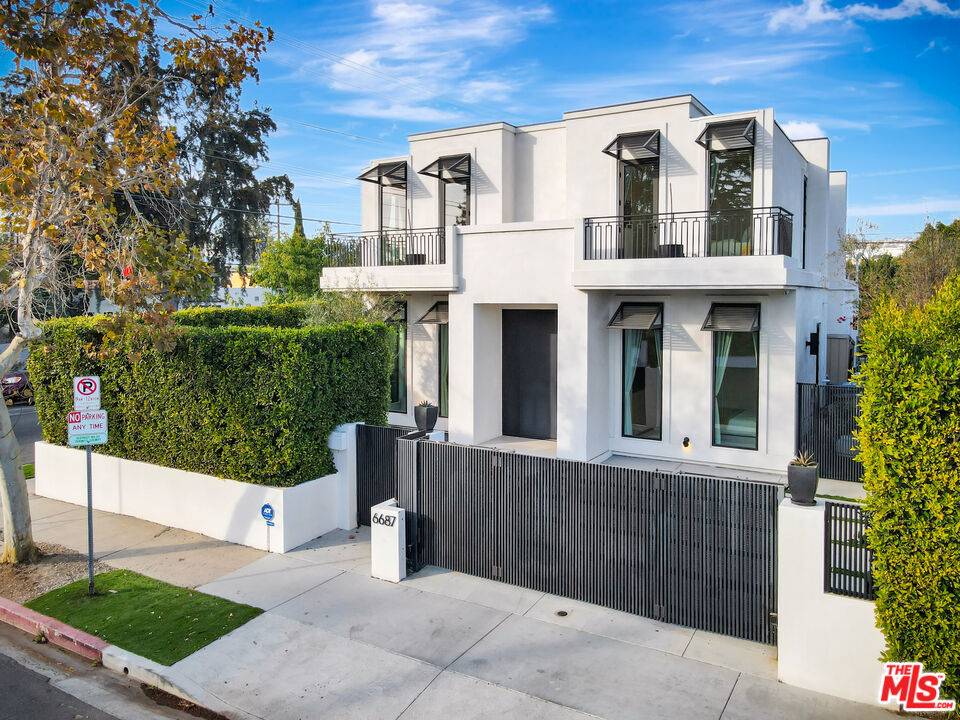 6687   Colgate Ave 6BR Beverly Grove La