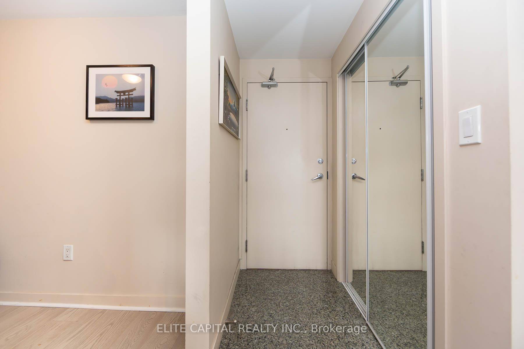 Modern Comfort Meets Downtown ConvenienceBright and spacious 1 bedroom den condo offering a perfect blend of modern design and urban convenience.
