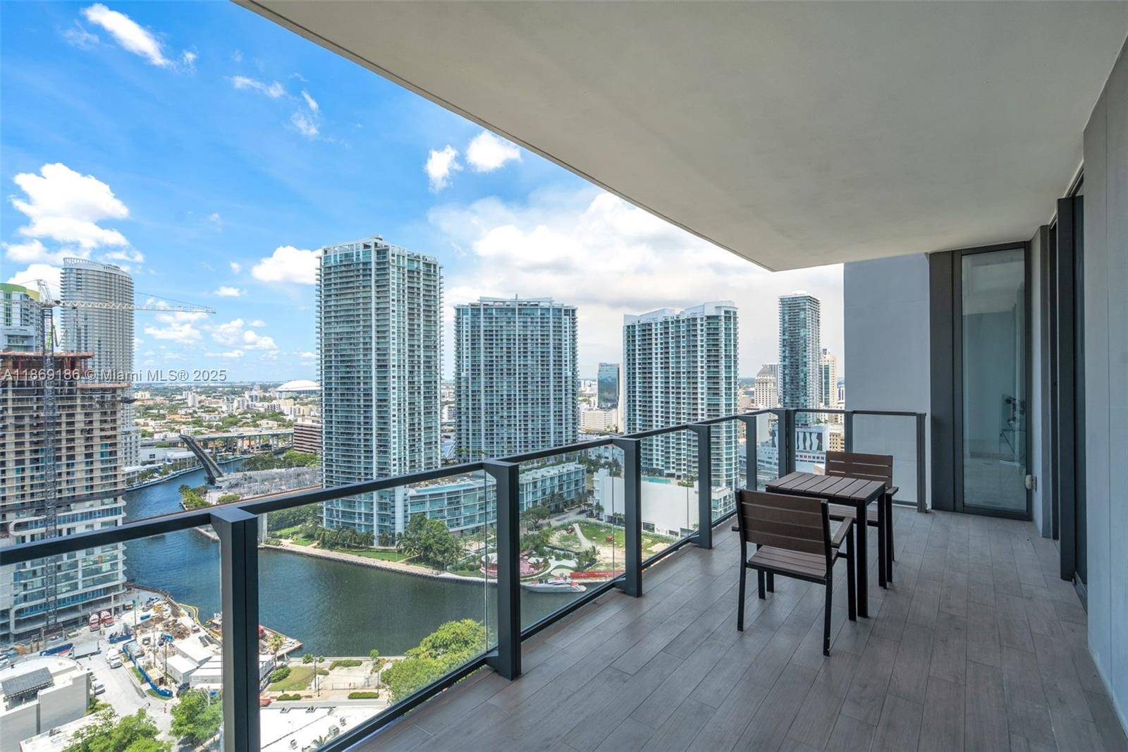 Best Priced 2 Bed 2 Bath at Reach, Brickell City Centre Priced to Sell !