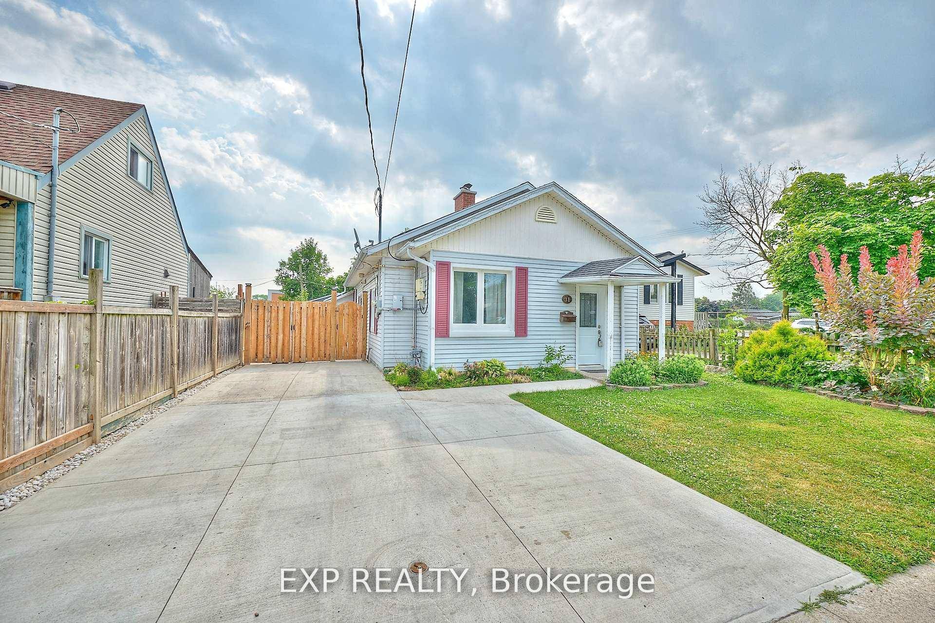 Welcome to 31 Woodrow Street Updated Bungalow with Brand New Central A CThis beautifully maintained 3 bedroom flex space bungalow is move in ready and located in a sought after ...