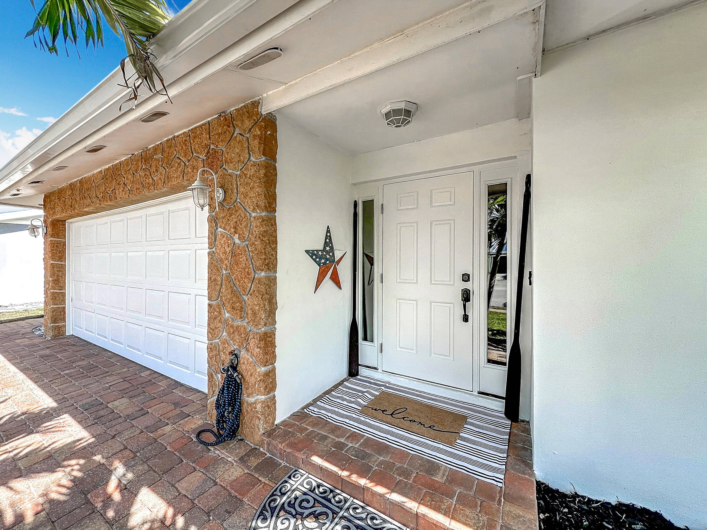 Welcome to Villa De Palmas in Merritt Island !