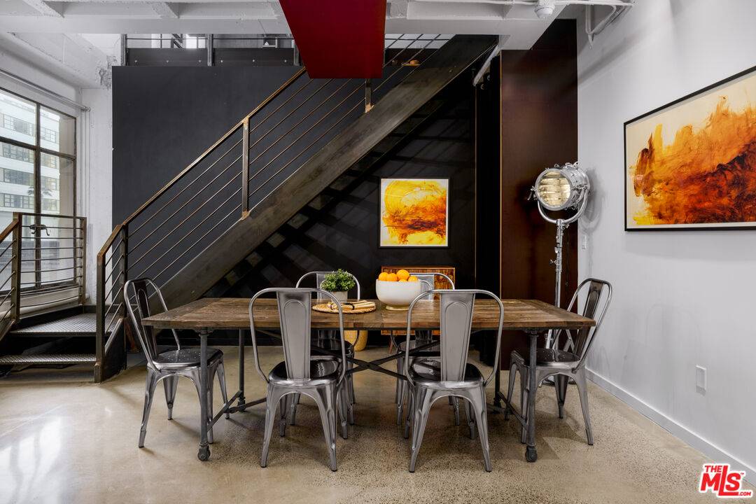 6253   Hollywood Blvd 2BR Hollywood Hills East La