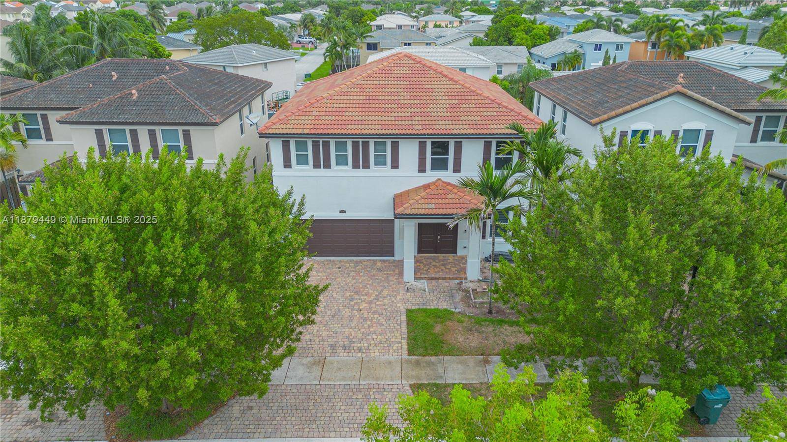 This house offers a perfect blend of smart design and modern comfort, with thoughtful features that make it stand out.