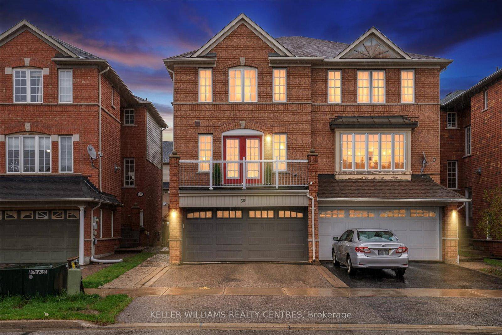 Stylish, Spacious amp ; Inviting This Is the One !