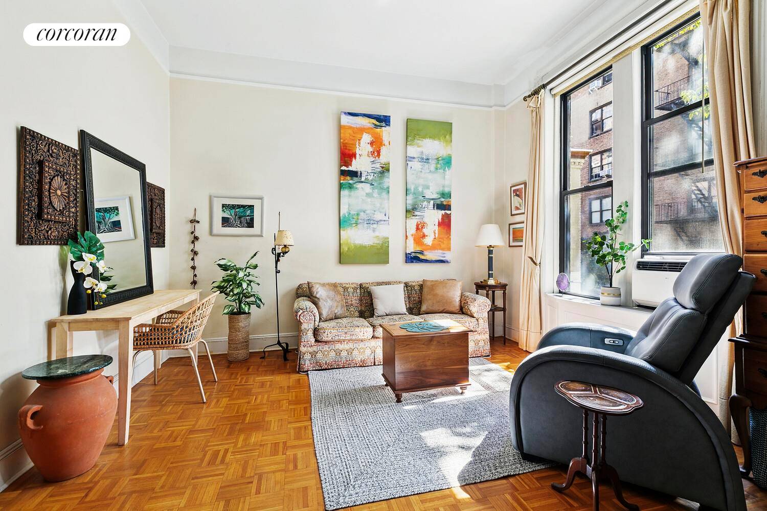 Welcome to 324 West 88th Street, apartment 1B on the Upper West Side !