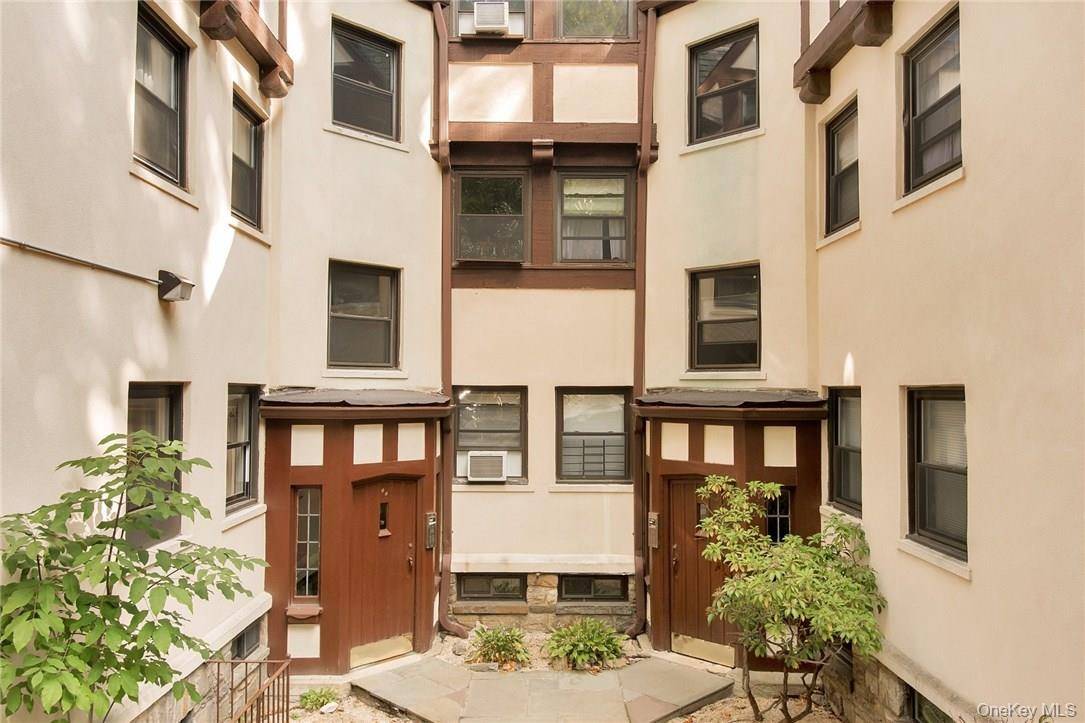 WELCOME TO BRONXVILLE ! TWO Bedroom Apartment in Charming Pre War RENTAL Building is within a few blocks of Bronxville Train Station, Quaint Village Shops amp ; Restaurants !