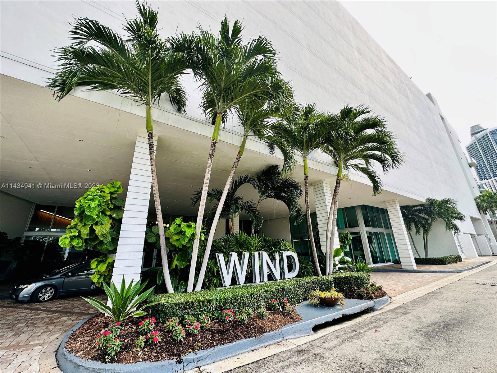 Wonderful, spacious, and bright 1 bed 1 bath apartment located in Wind Brickell.