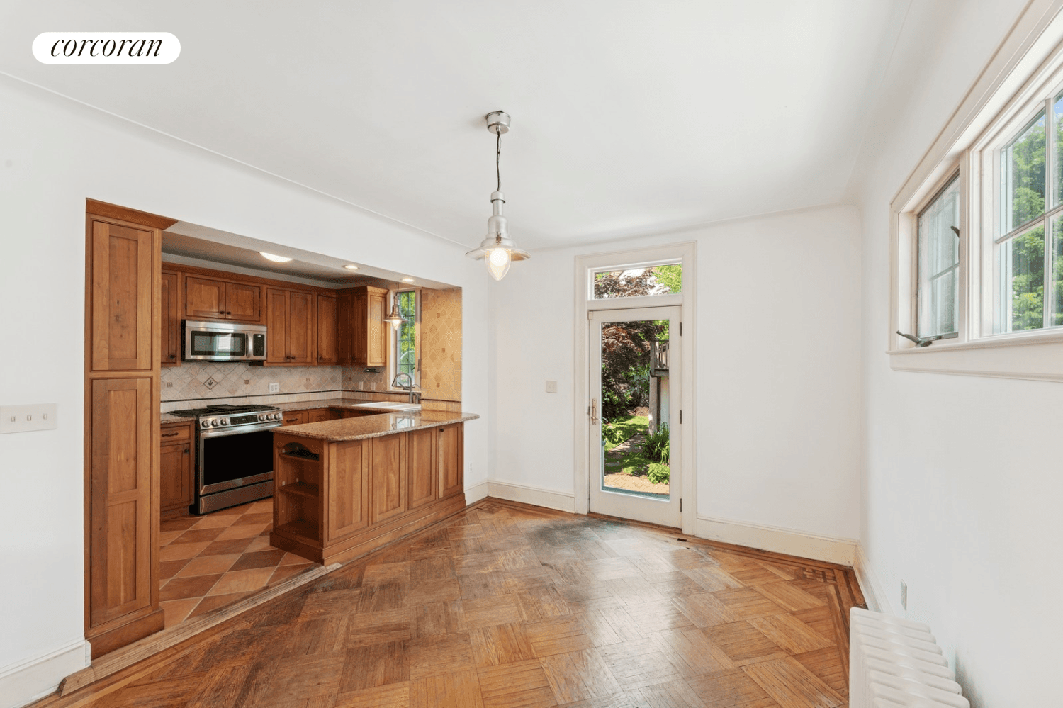 Forest Hills New York's Best Kept Secret for Creative, Connected Living 3 Bedroom Home with Bonus Attic, Studio, Private Parking, and Garden Retreat Discover a rare opportunity to own a ...
