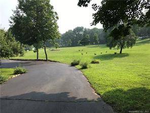 AVAILABLE 5 26 22 ! Terrific, furnished summer rental with five bedrooms.