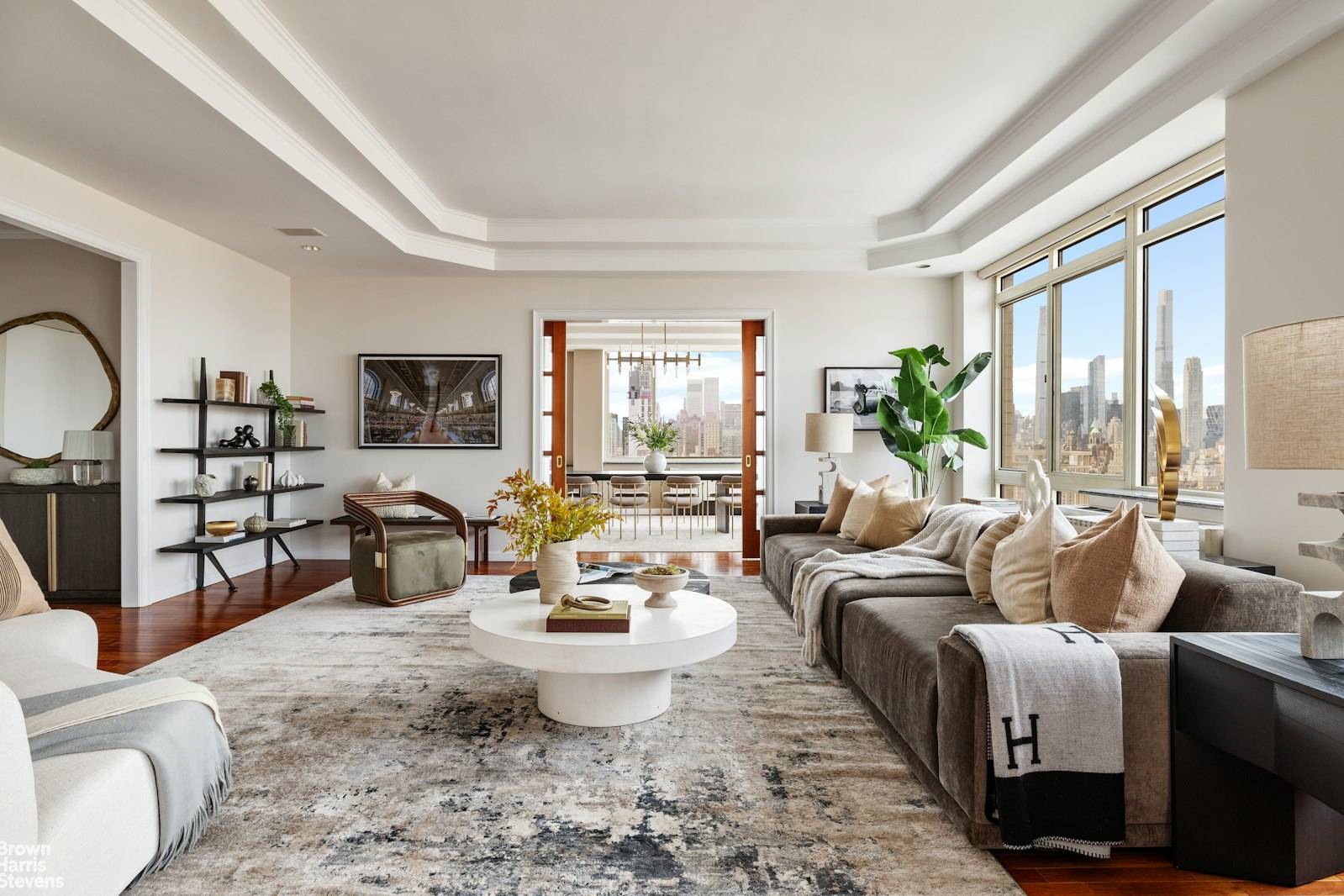 Introducing the Penthouse at 201 East 80th Street a full floor Upper East Side dream home offering panoramic skyline views and the opportunity for custom design in every direction.