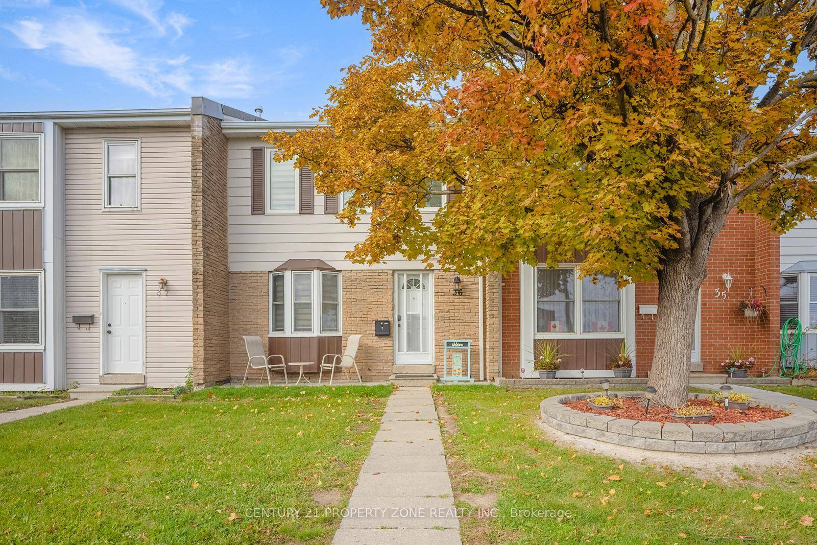 A true steal of a deal ! Don't miss this rare opportunity to own a fully upgraded property at afantastic price.