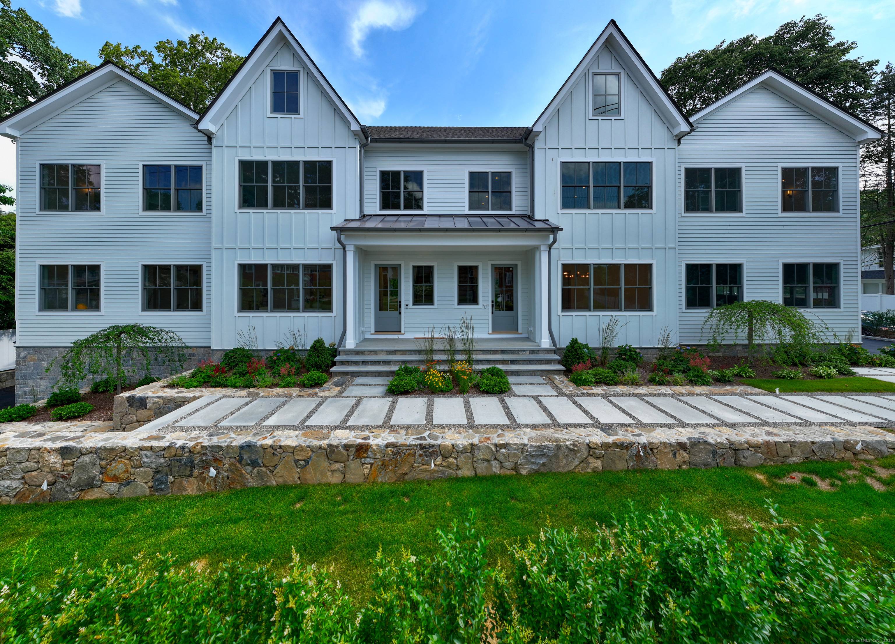 Convenience sophisticated style is what you get with this Luxury 3 bedroom, 3 full, 4.