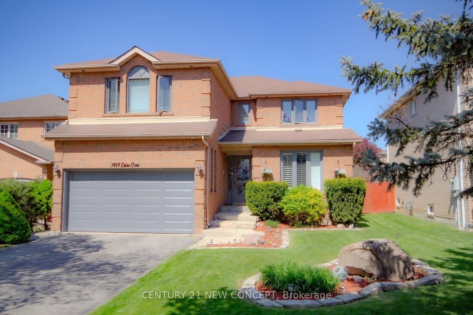 Your Dream Home Awaits in East Credit !