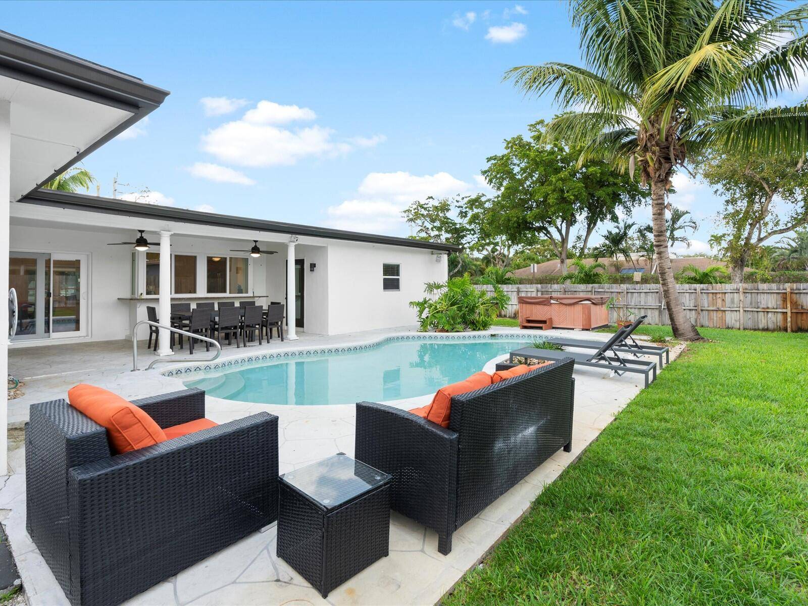 A fabulous 2398 SQFT family home in the heart of Emerald Hills, one of Hollywood's most sought after neighborhoods.