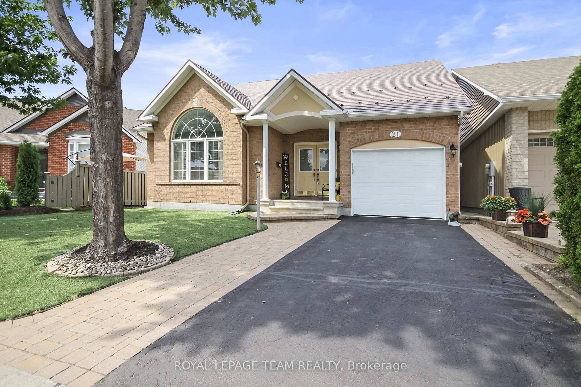 Welcome to this unique 2 1 bedroom bungalow nestled on an exceptionally quiet street in the heart of Barrhaven.