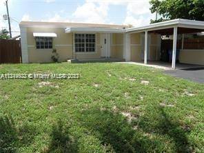 NEW ROOF ! 2022 SINGLE FAMILY HOME IN THE HEART OF OAKLAND PARK !