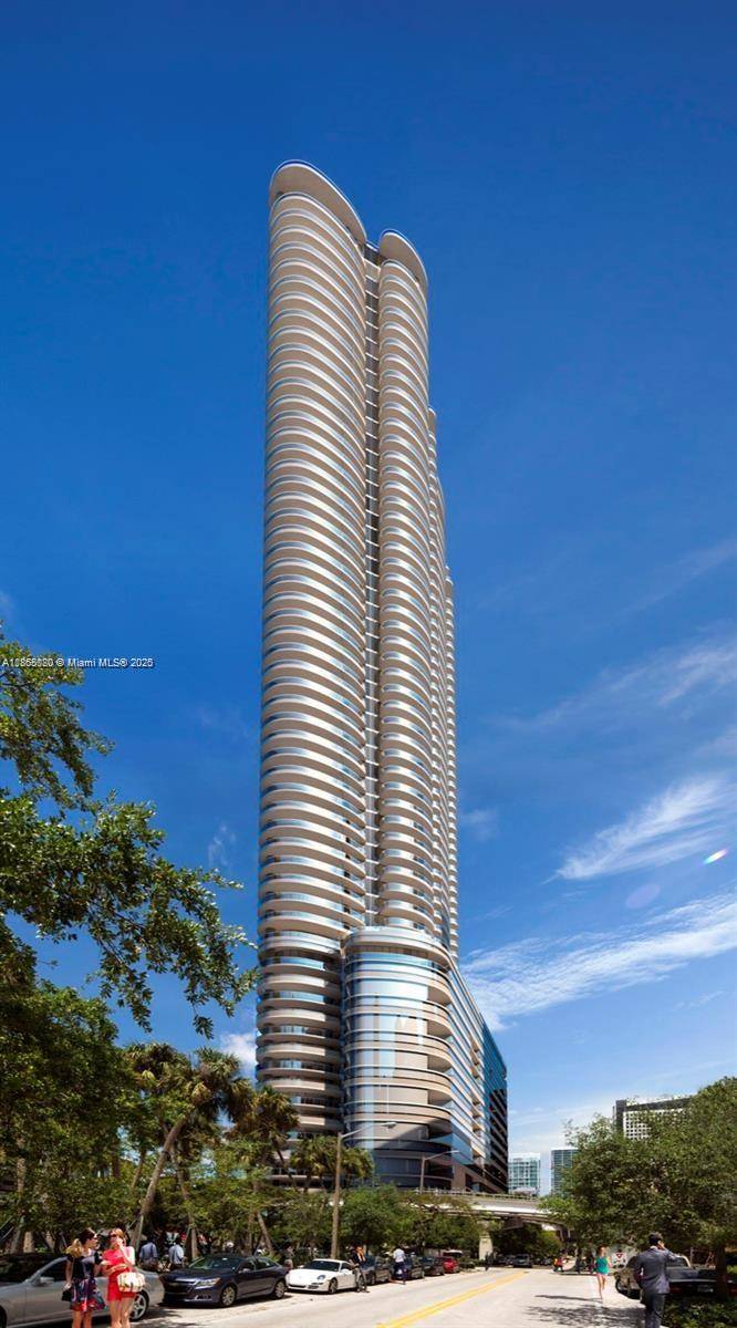 Brickell Brickell is a luxurious and elegant Condo.