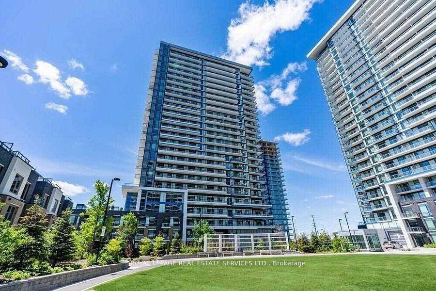 An immaculate 1 bedroom condo unit ideally located in the vibrant heart of Central Erin Mills !