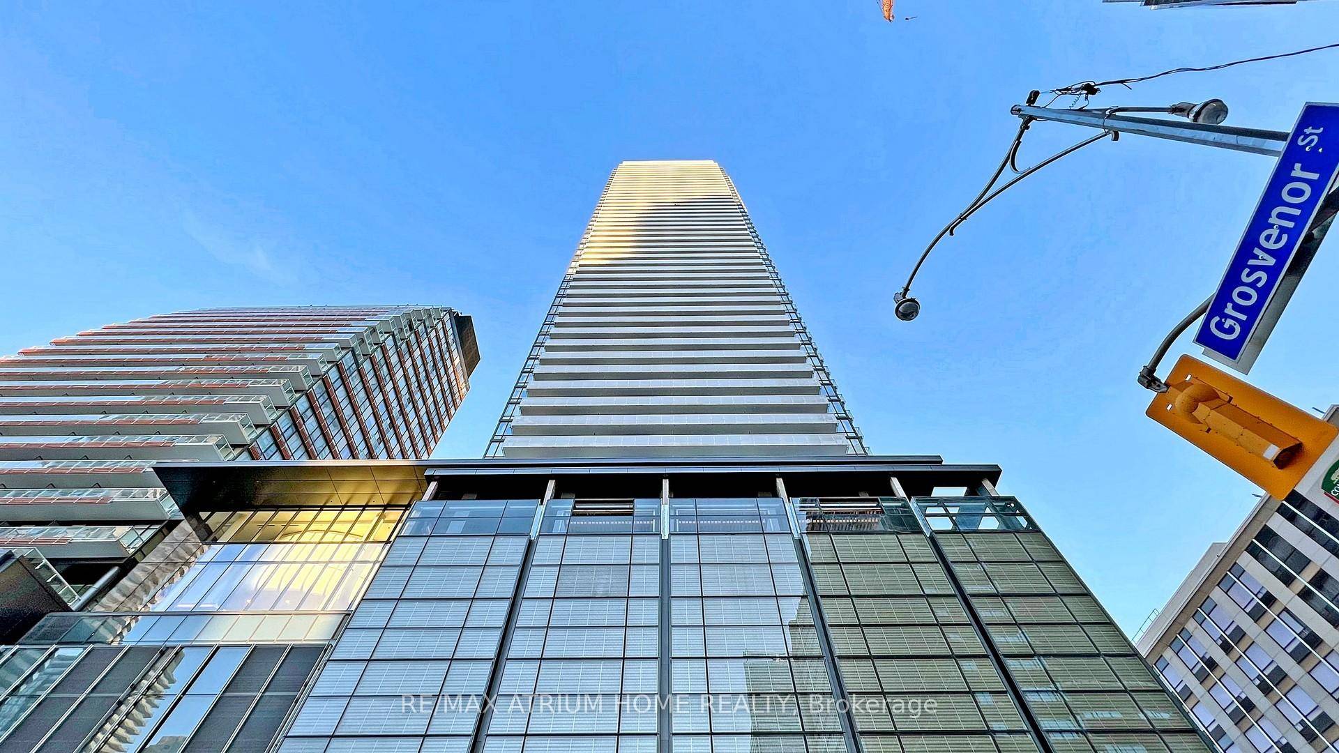 Welcome to 501 Yonge St Teahouse Condos.