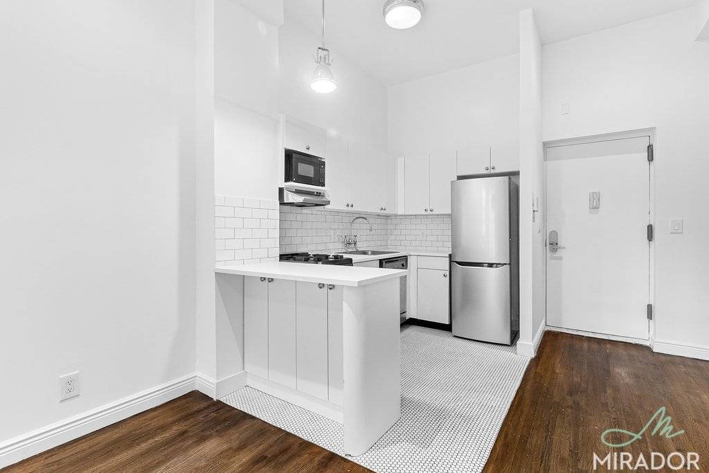 Sprawling duplex penthouse with shared roof deck and balcony now available at True North Goldcoast.