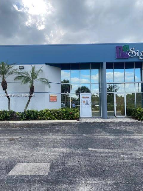 Office for lease at the South Dade Business Center.