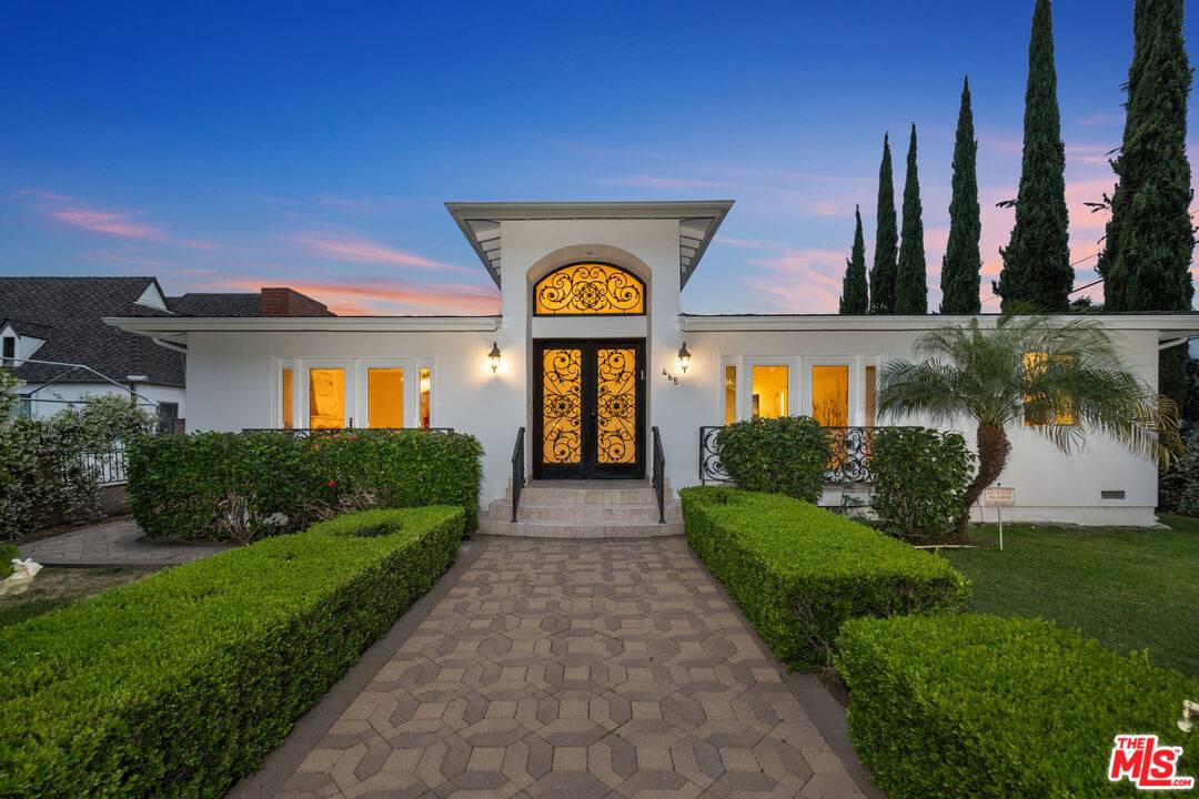 465  N n Kilkea Dr 4BR Beverly Grove La