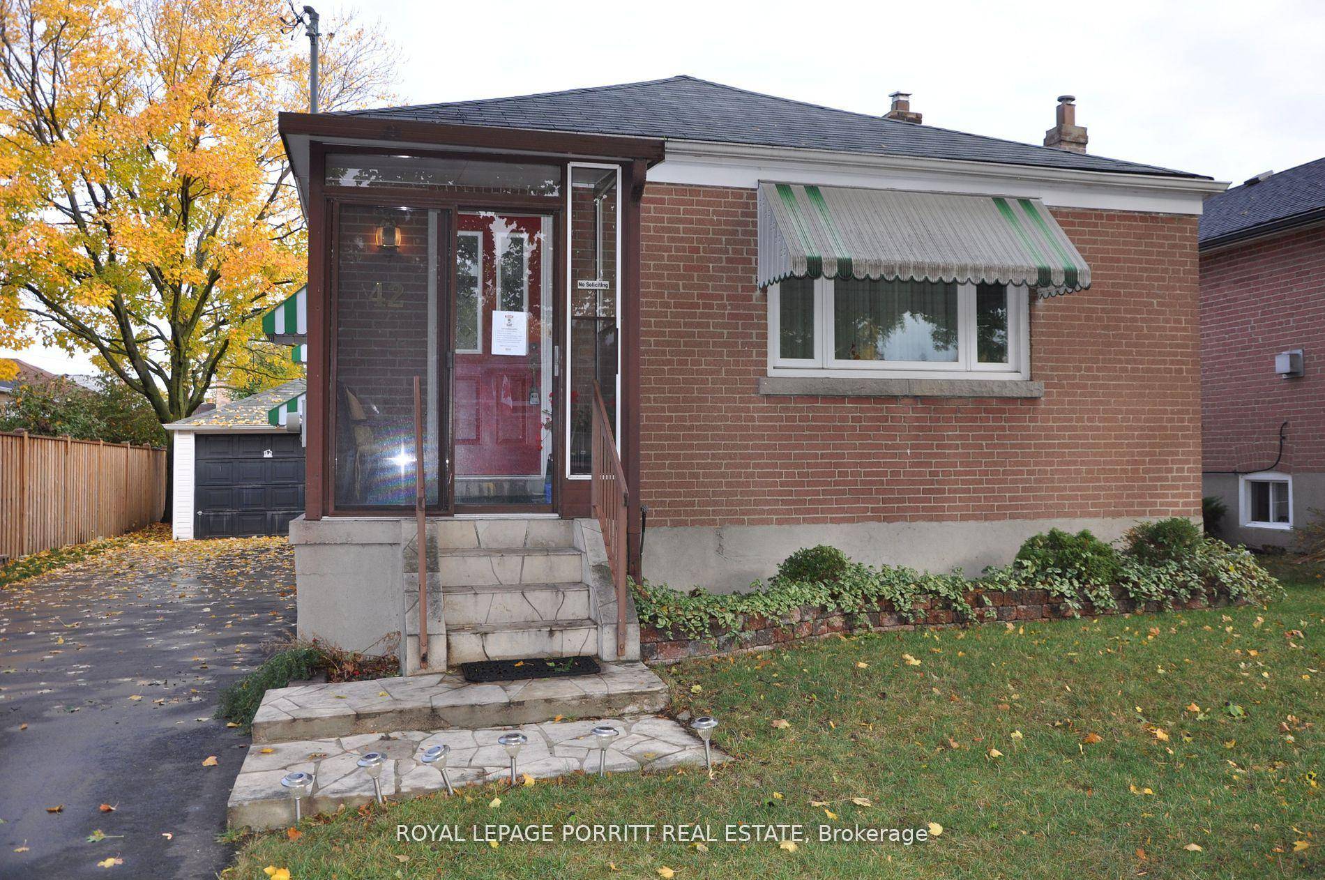 Welcome to this lovely 3 bedroom bungalow featuring a fully finished basement, perfect for additional living space or a home office.