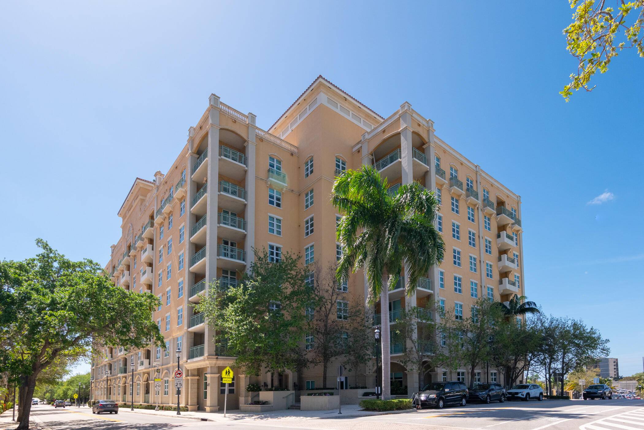EXCEPTIONAL PENTHOUSE ! 2Bed 2Bath Beautiful UNOBSTRUCTED EAST VIEWS including Ocean Views !