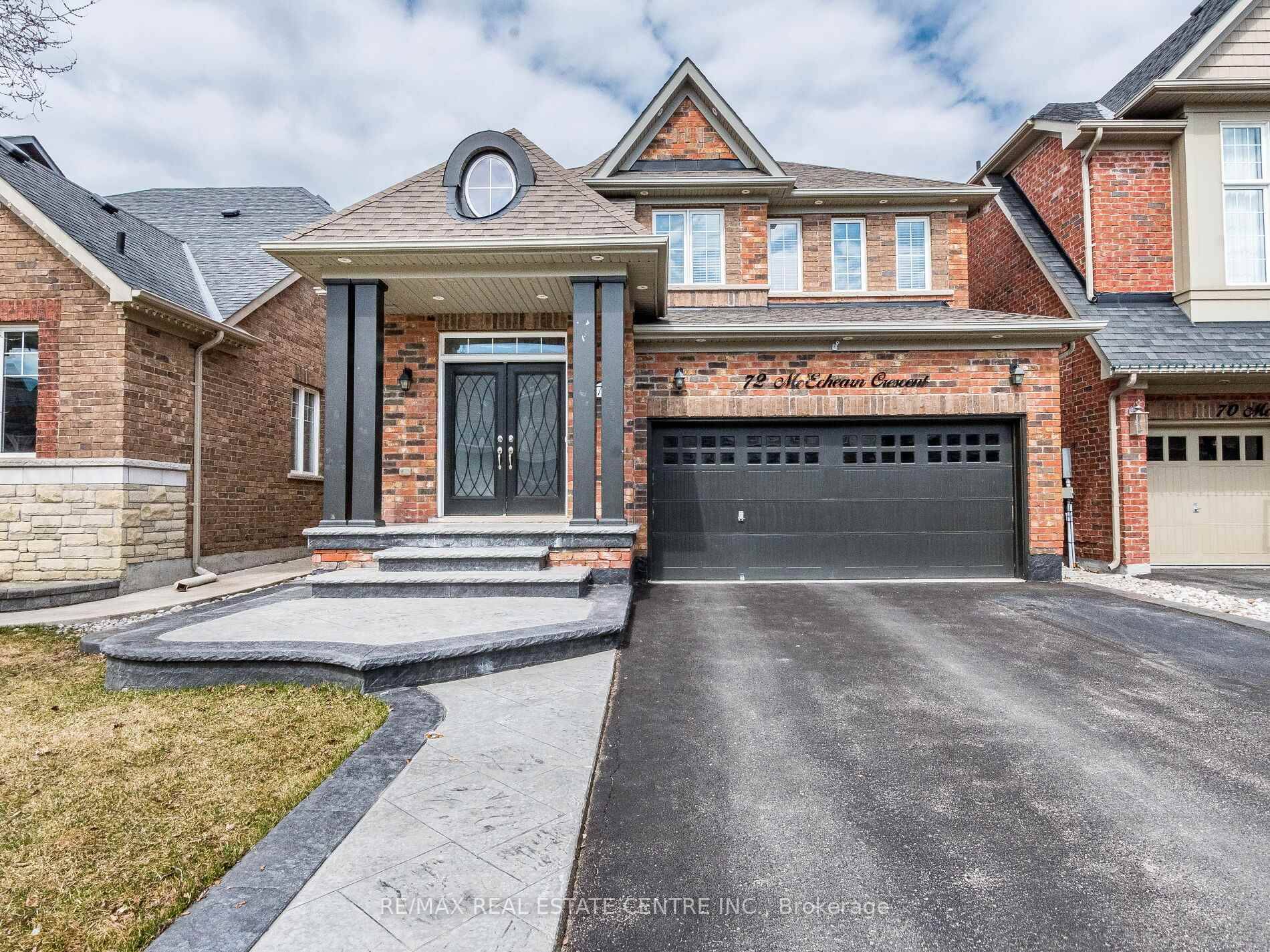 Absolutely Gorgeous 4 2 Bedroom, 5 Bathroom Detached Home with 6 Car Parking amp ; No Sidewalk in the Highly Desirable Southfields Village, Caledon.