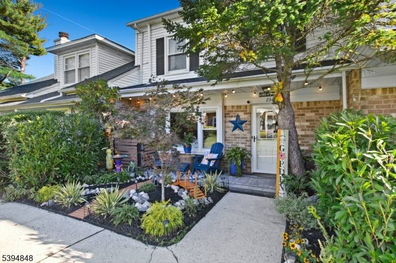 Welcome to 23 Burnham Court an extraordinary 3 story condo that redefines modern living in the sought after community of Southwyck Village.