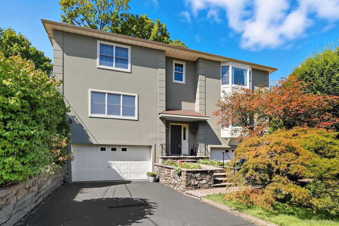 Spacious and well maintained 3 bedroom, top floor apartment in the heart of Hastings on Hudson.