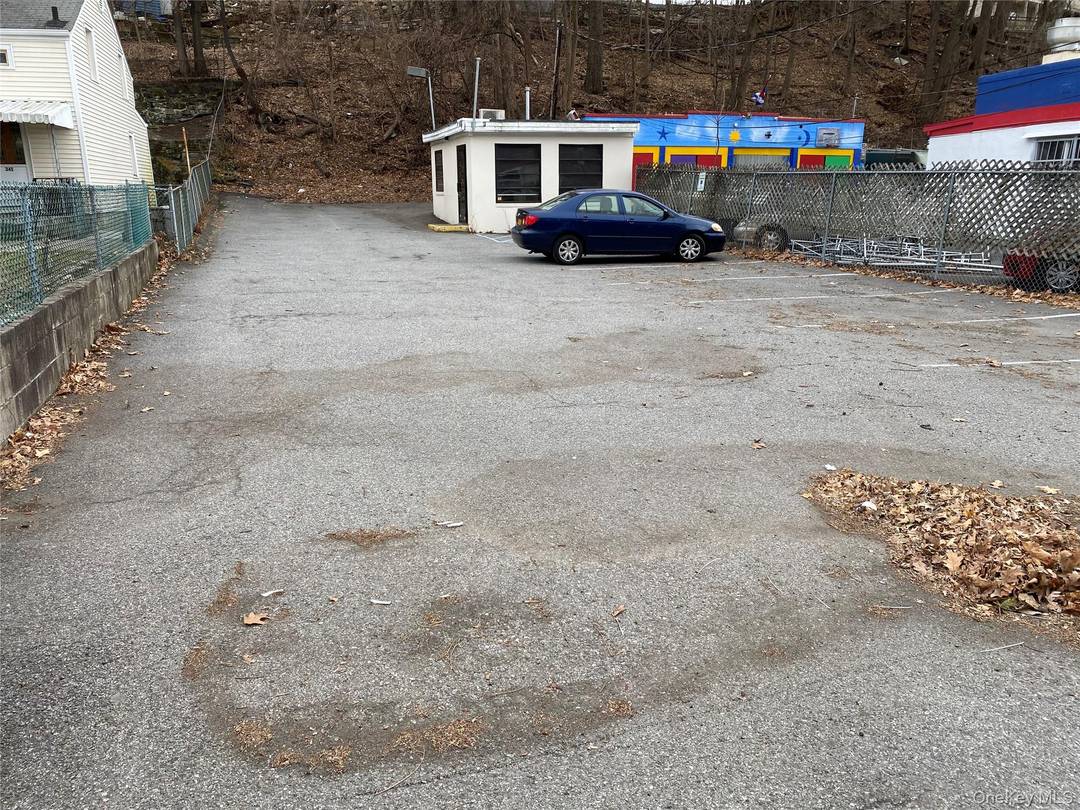 Bring your business vision to life at this well located commercial property on Route 9 North Broadway in the historic Village of Sleepy Hollow.