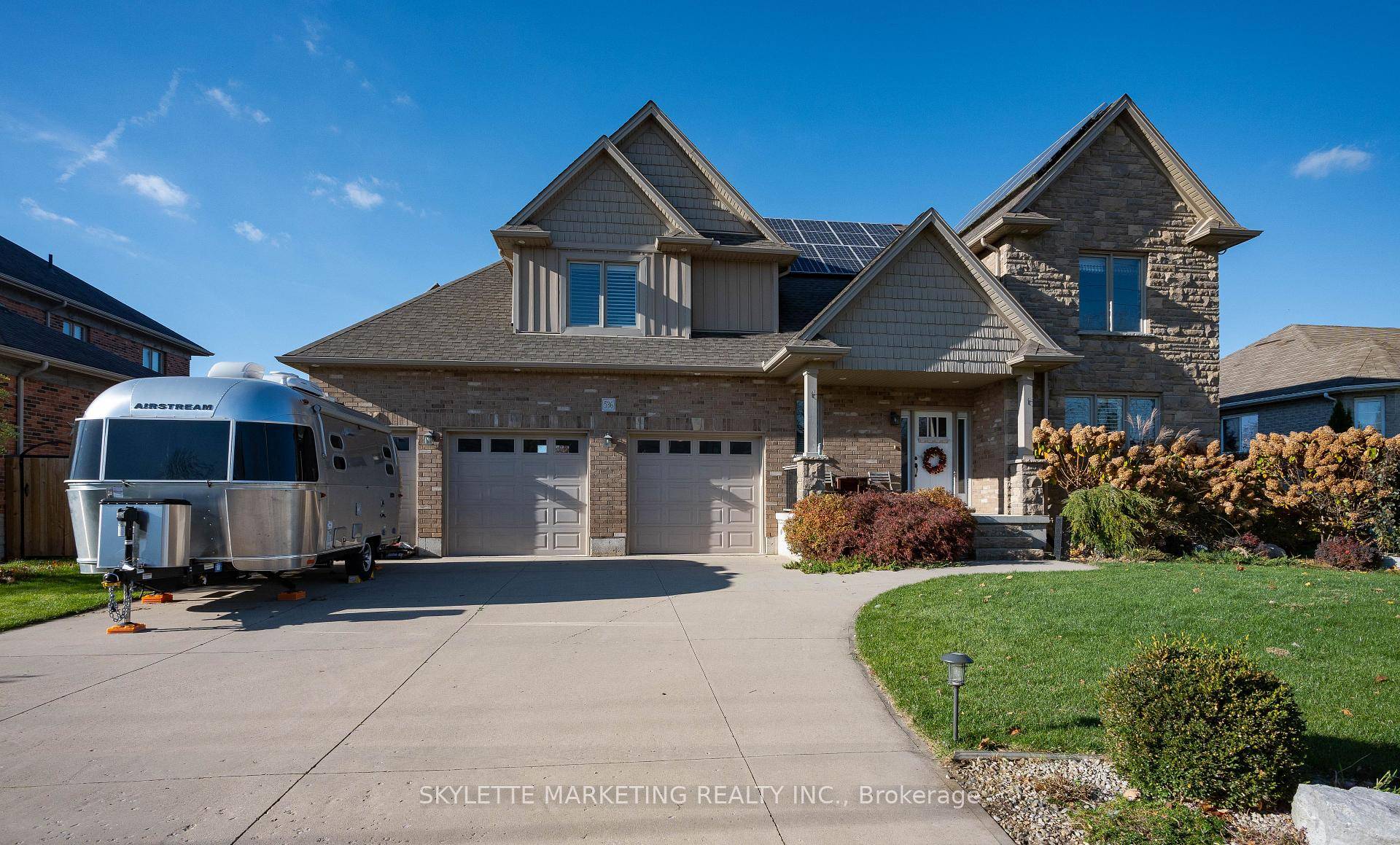 Nestled on a generous 0. 5 acre lot being surrounded by stunning perennial gardens, this spacious custom built home is a perfect fit for your growing family with over 2800 ...