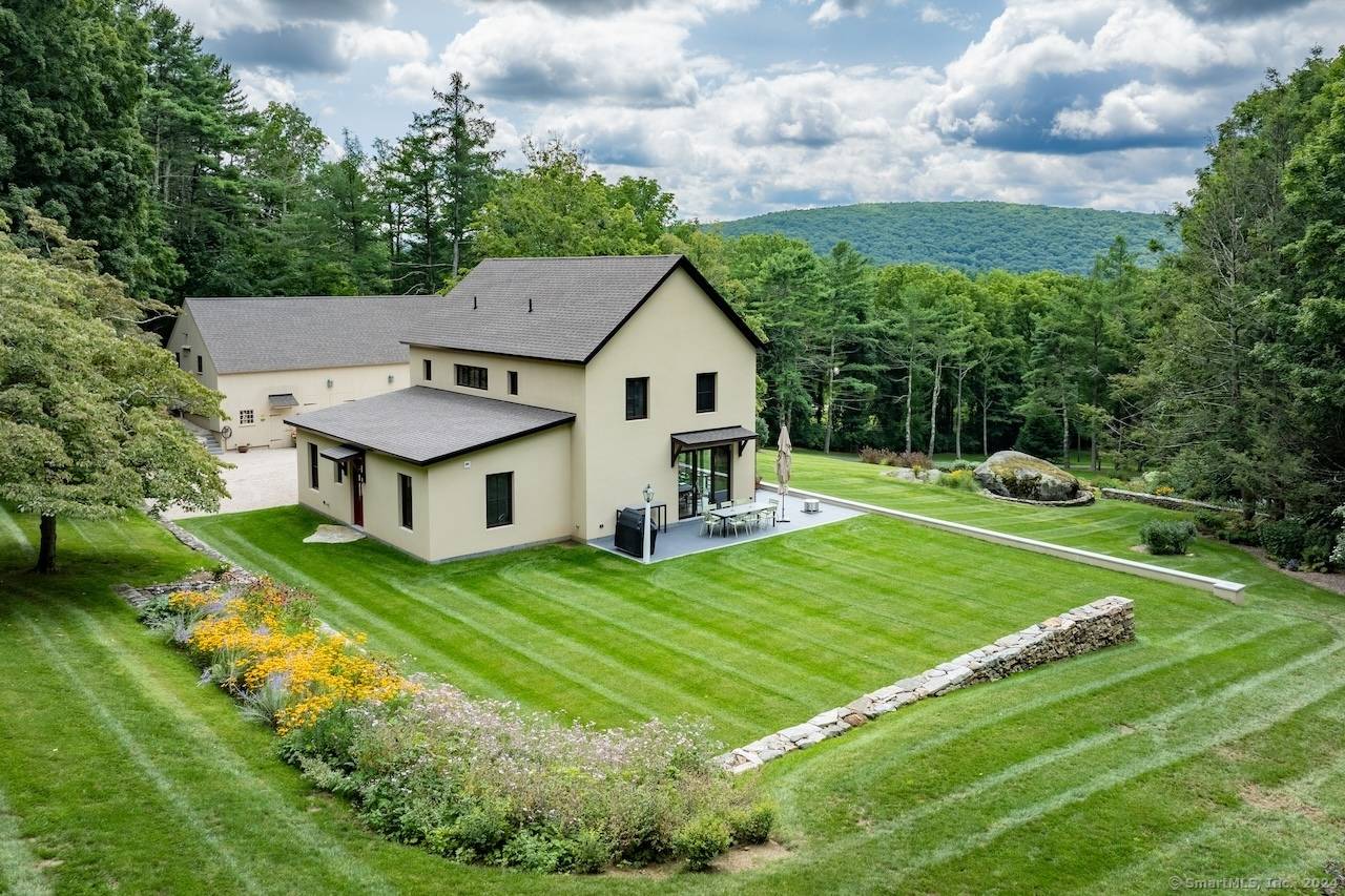 This stunning, Architecturally Designed Modern home was newly constructed in 2022 boasts being an energy efficient passive house with an Energy Recovery System.