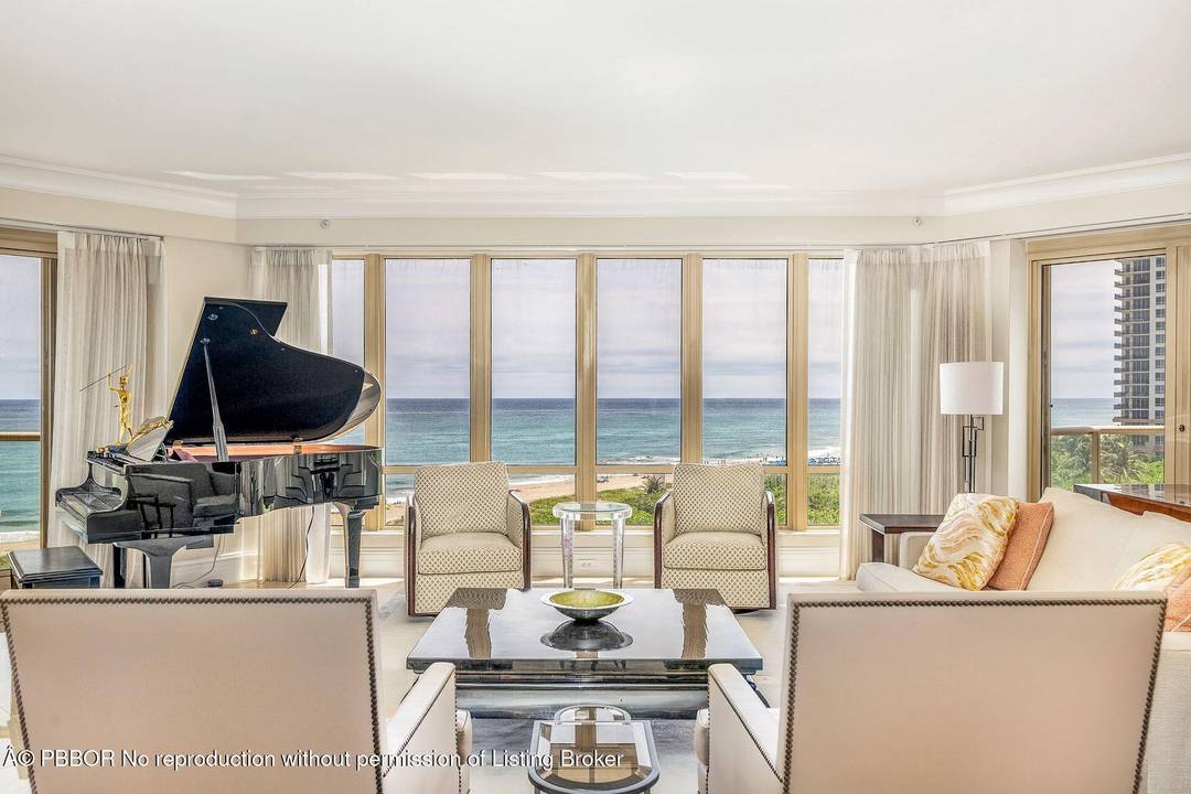 Very large unit with ocean and Intracoastal Waterway views.