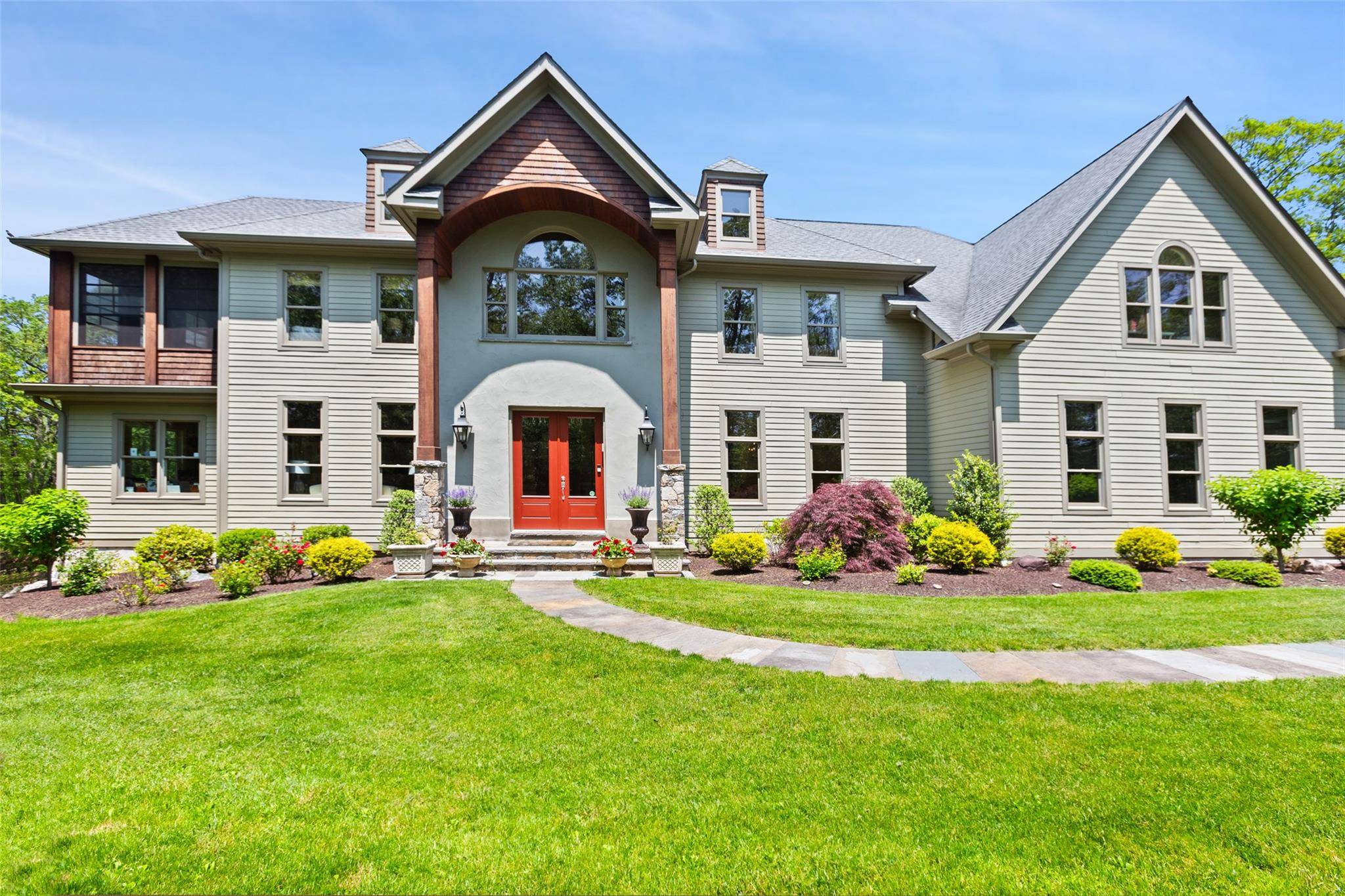 Extraordinary Family Compound or Weekend Retreat in Beautiful LAKE MAHOPAC.