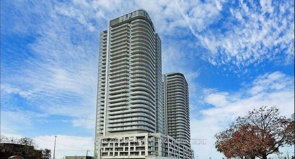 Welcome to this 947sf sun filled, southeast facing 3 bedroom, 2 bathroom corner suite located in the highly anticipated K Square Condos in the heart of Scarborough.