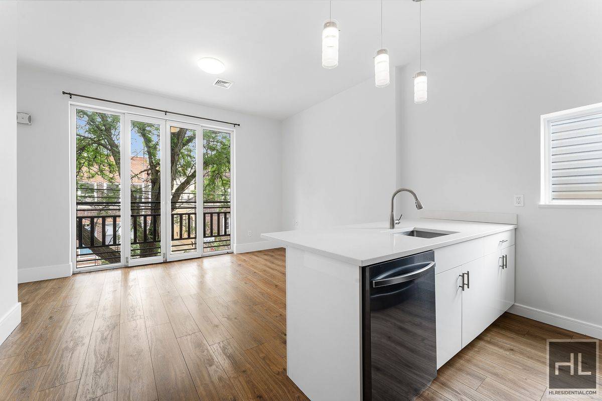 Absolutely Stunning 3 Bedroom 2.