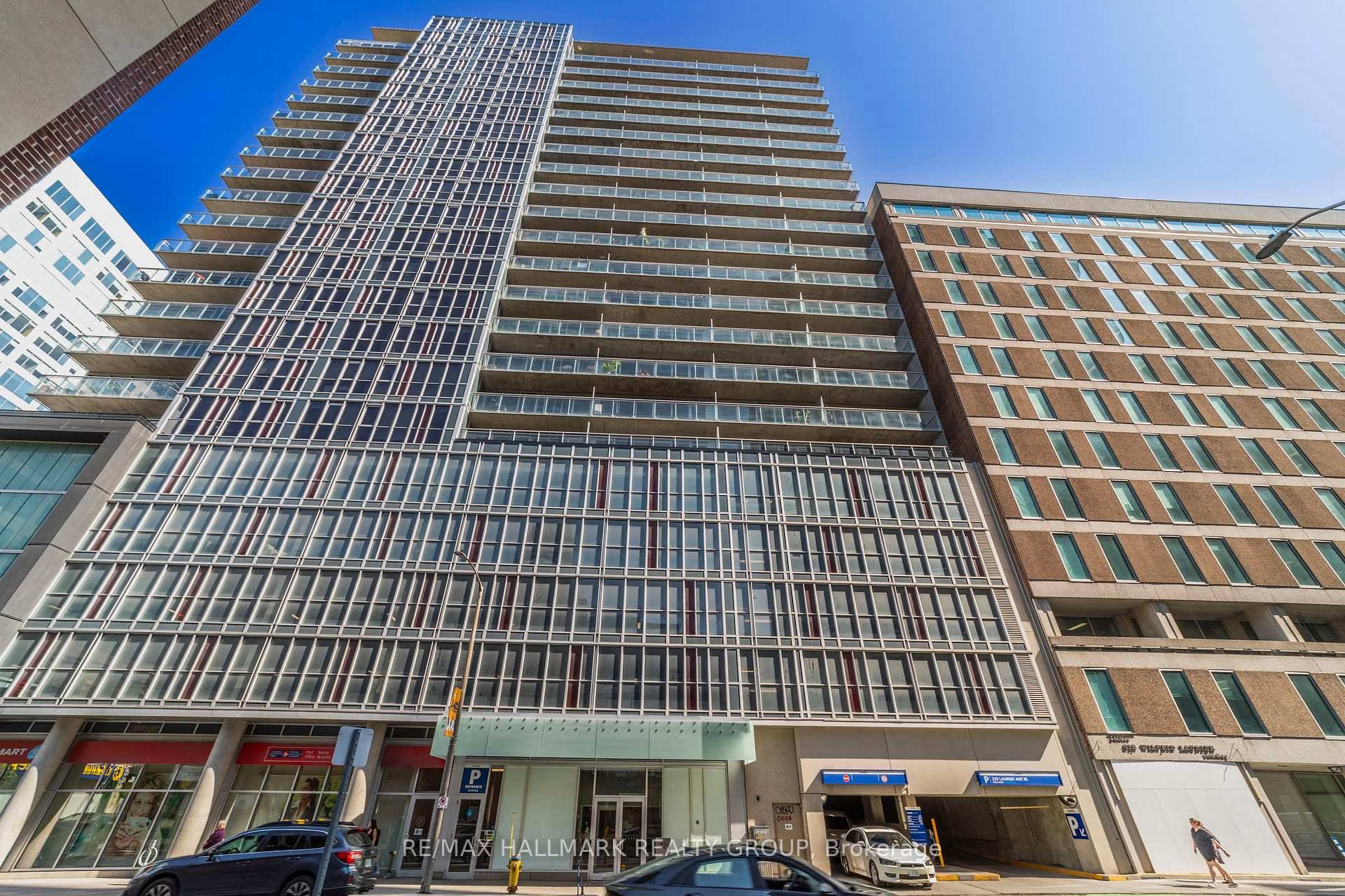 Experience urban living at its finest at the Mondrian !