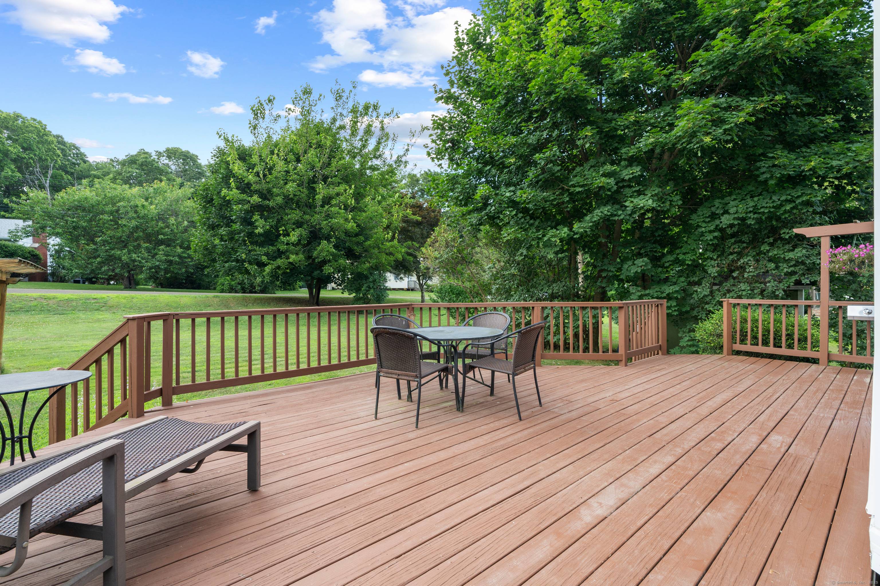 Pristine 4 bedroom, 2 full bath contemporary style home located in a well kept neighborhood close to the Guilford Town Green, shops, restaurants, Yale Hospital, as well as easy highway ...
