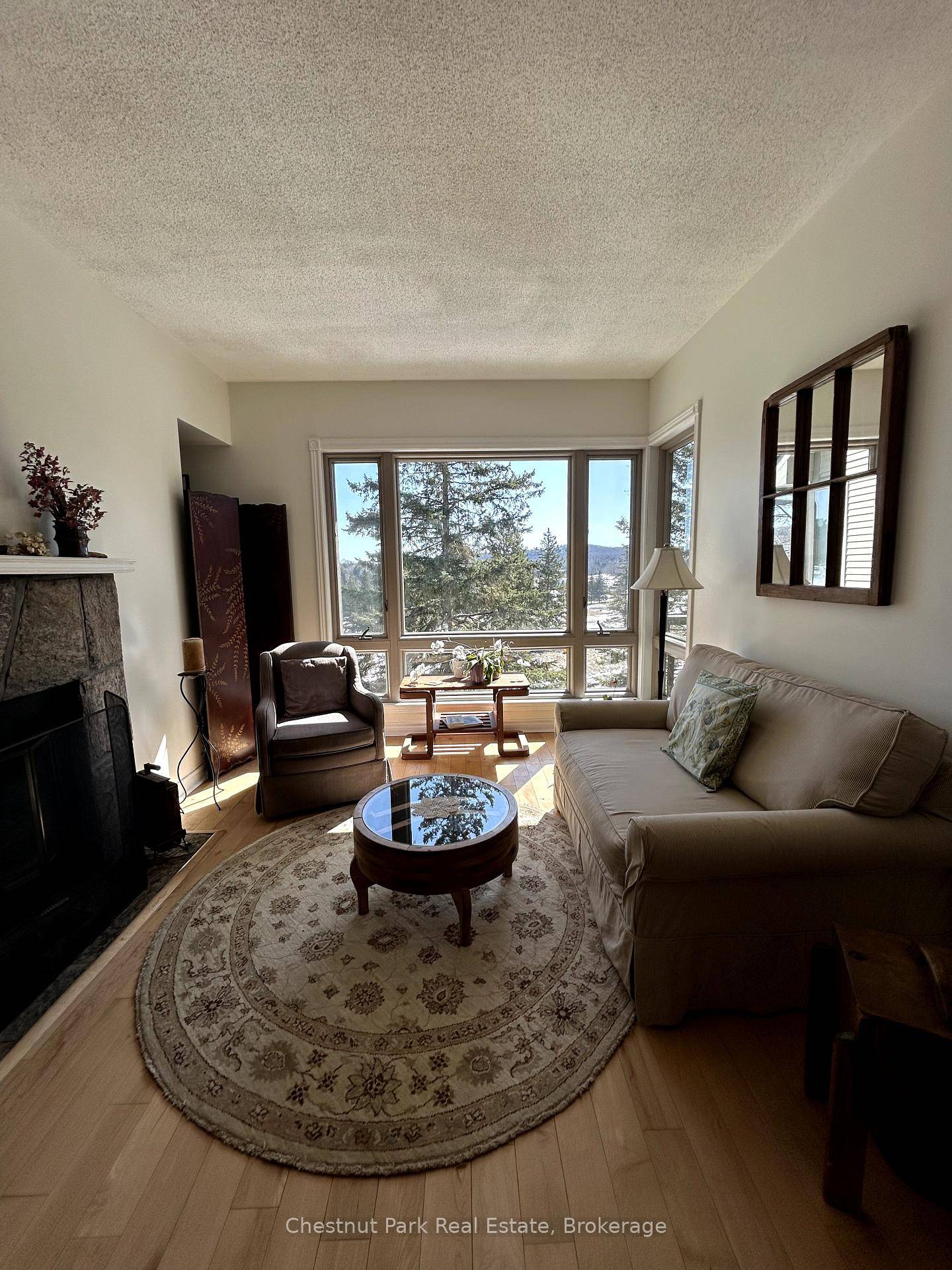 Welcome to relaxed Muskoka living at Grandview's Forest Hill !