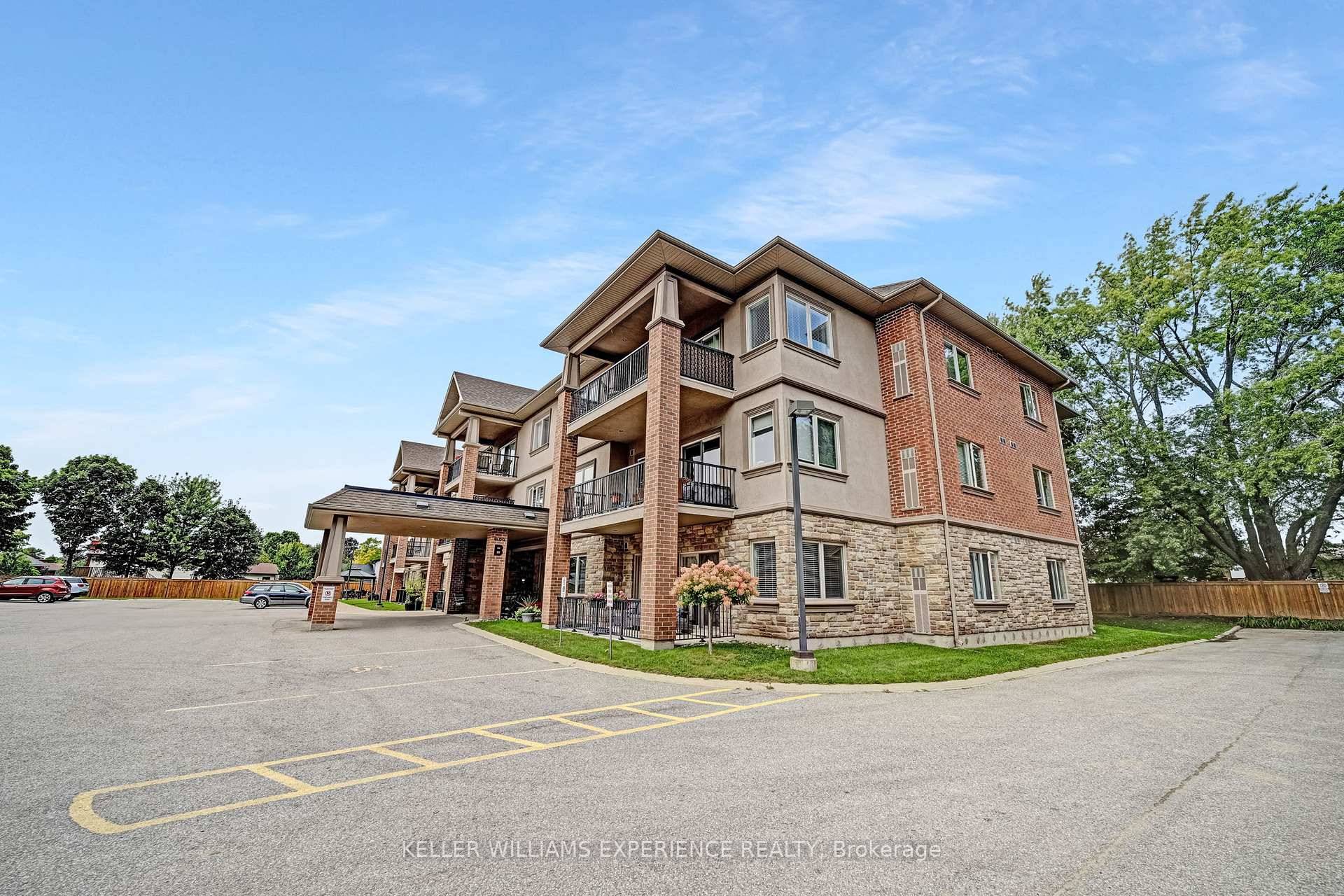 Discover an exceptional adult lifestyle opportunity in Elmvale with this meticulously maintained 1 bedroom, 1 bathroom condominium.