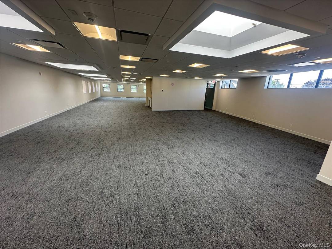 Prime office space available Entire second floor of a 4, 000 sq.