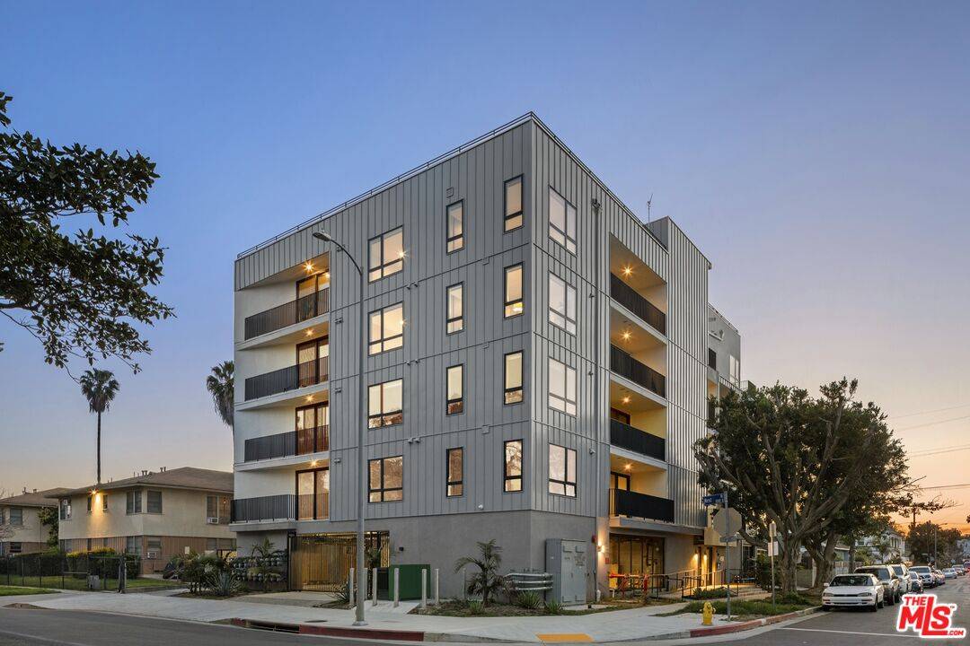 4506  Dockweiler St 2BR La