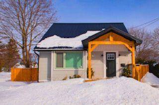 Short Term Rental in the Heart of Collingwood !