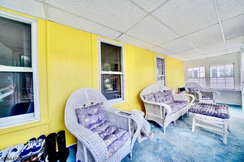 The joy of simply unpacking can be yours in this charming side hall colonial !