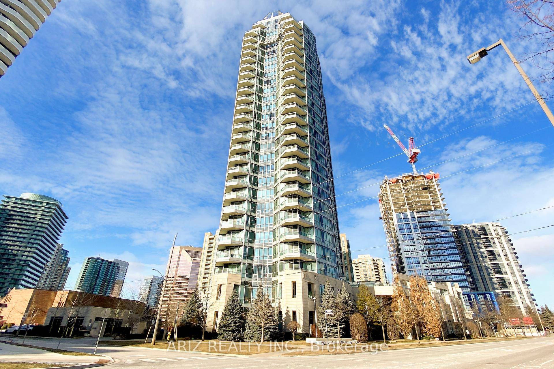 Presenting Your Absolutely Gorgeous Rental Condo is in Prestigious Luxury Mona Lisa Condo.
