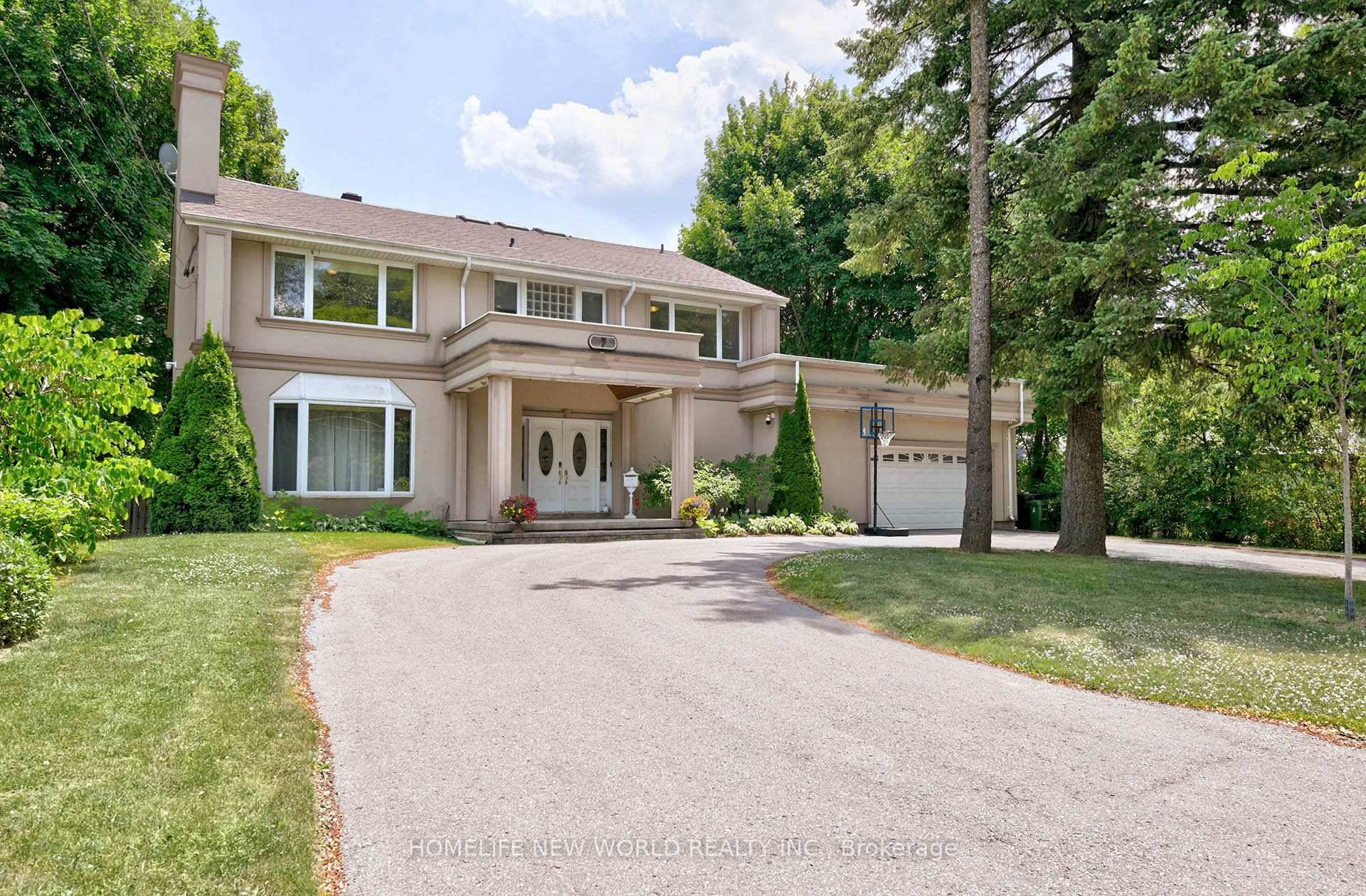 Exquisite Residence On Spectacular 88X215 Irr.