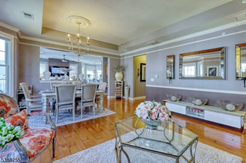 Welcome to this 55 and over community featuring a world class resort style amenities and renowned life style.