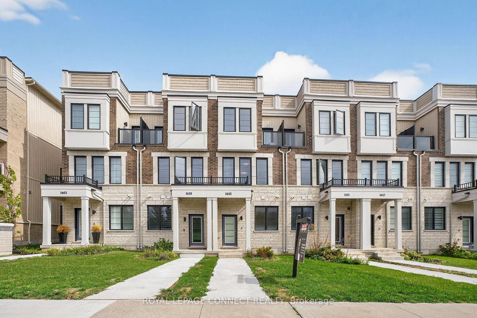 3 Years New ! Beautiful 3 storey townhome with 4 bedrooms, 3 full baths, and modern finishes throughout.